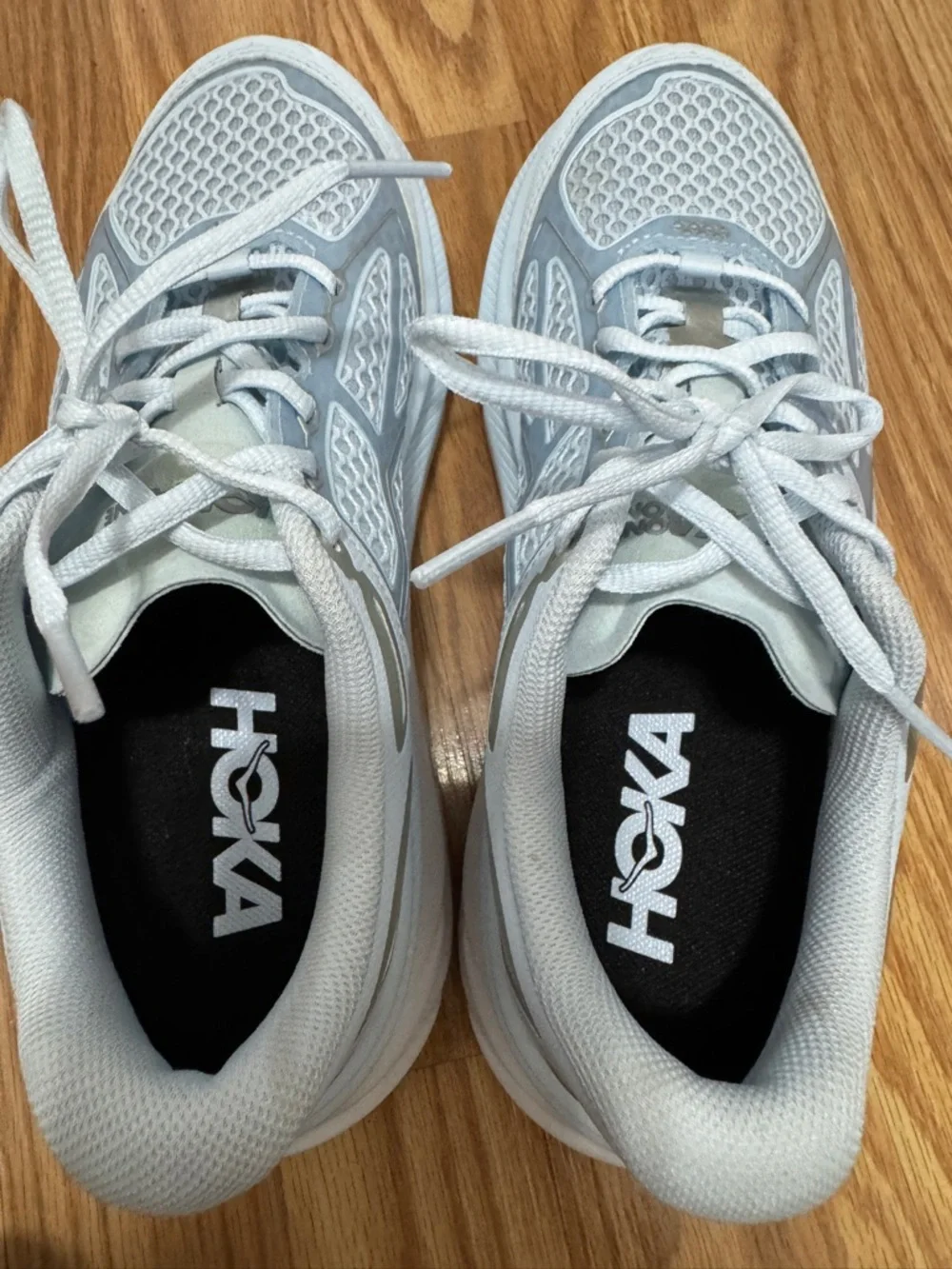 Hoka Clifton 9 Sneakers